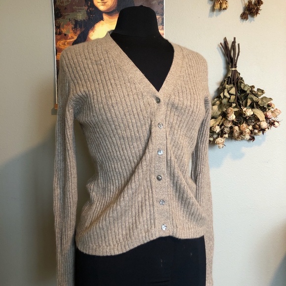 Mount Cashmere 100% Pure Cashmere Sweater - Picture 2 of 5